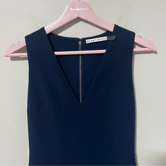Alice + Olivia Blakesley Split Front Fit and Flare Dress Navy Blue Size 0 - Picture 7 of 12